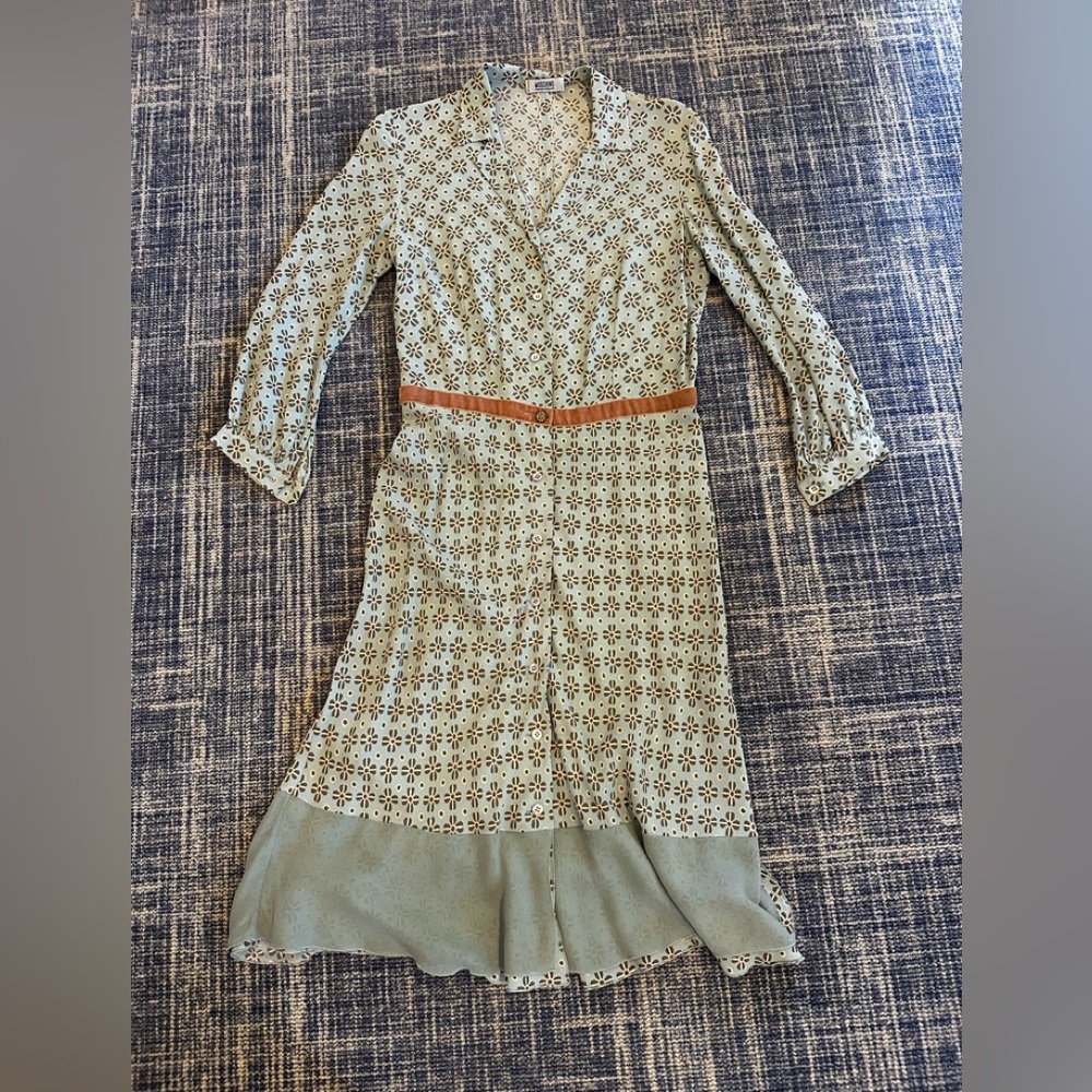 Beautiful vintage Moschino cheap and chic made in Italy dress